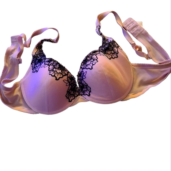Wonderbra for women color pink. - Picture 1 of 5